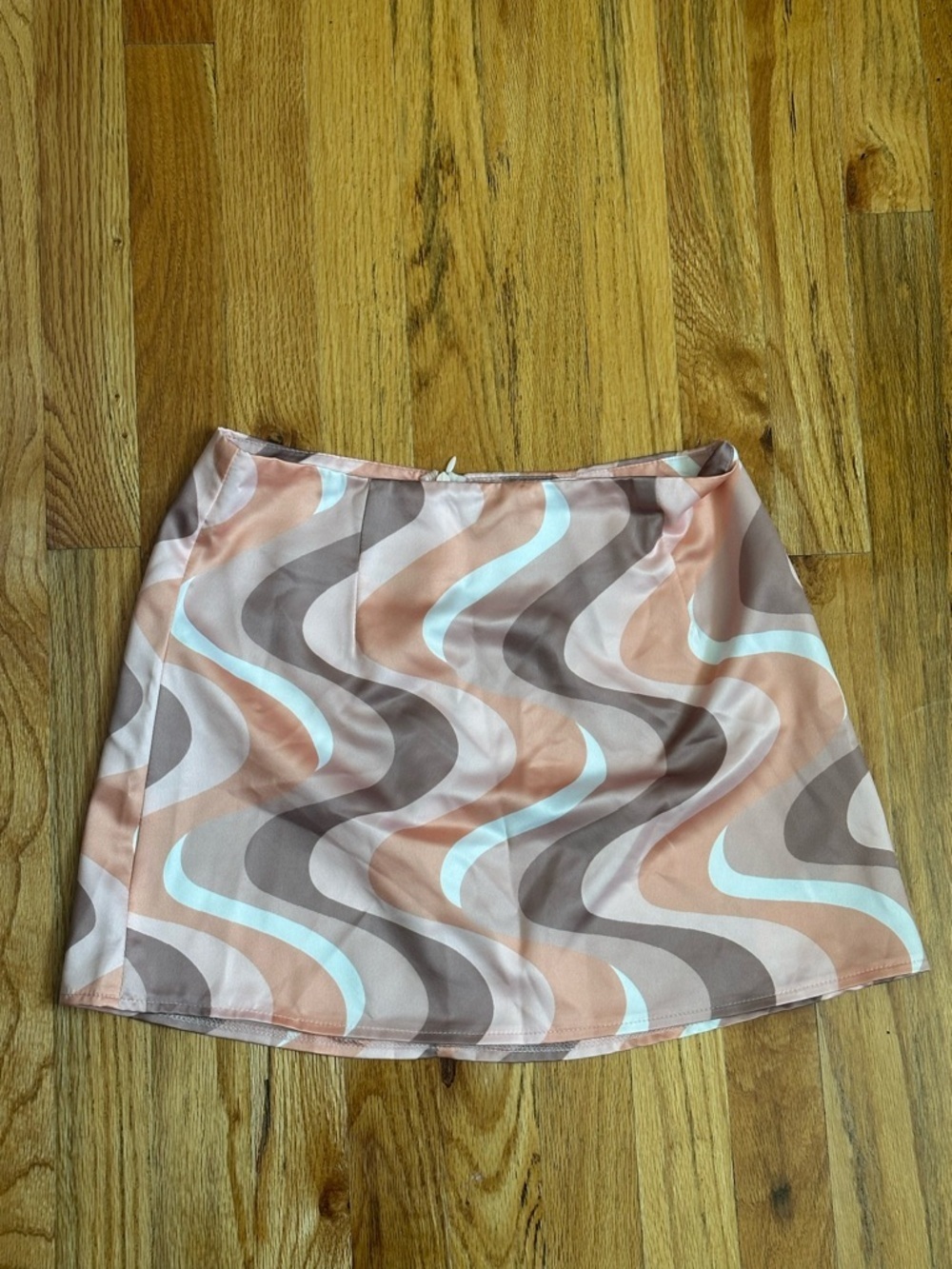 Princess polly Wavy Print Mini Skirt in Peach and Brown